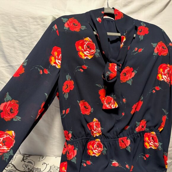 Aritzia Babaton Lucas Blouse - Picture 3 of 5